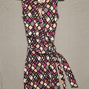 Diane Von Furstenberg Silk Geometric Print Wrap Dress Size 6, Sleeveless